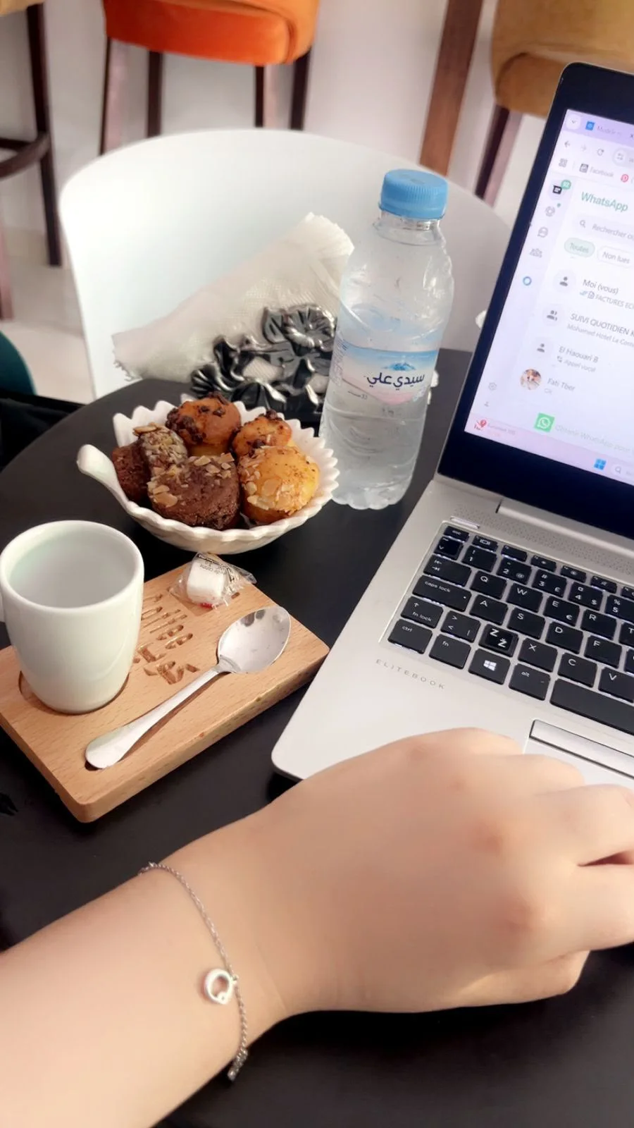SOUS TASSE EN BOIS ( اقل عدد 10 )