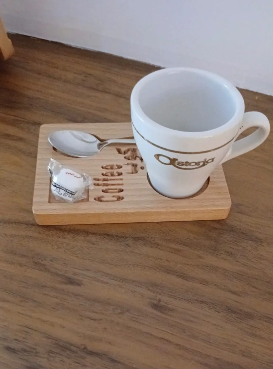 SOUS TASSE EN BOIS ( اقل عدد 10 )