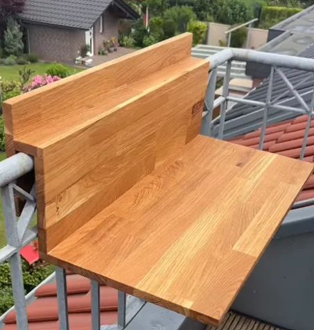 Table de balcon en bois