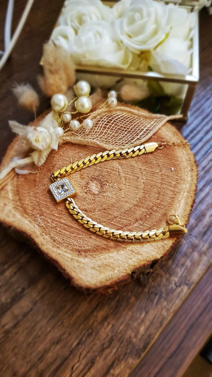 Bracelet carre _acier inoxydable