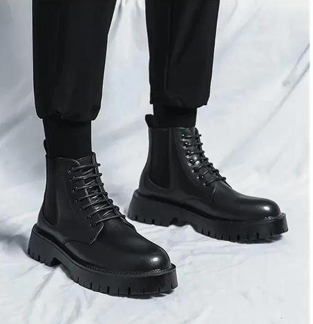 Bottes en cuir noir