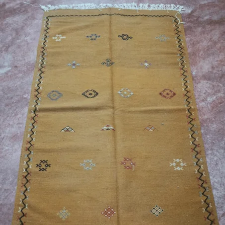 Tapi Kilim bérbère tissé broudé