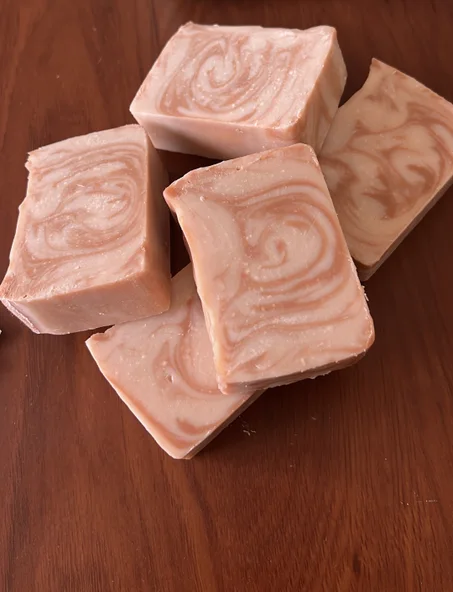 SAVON ARGILE ROUGE