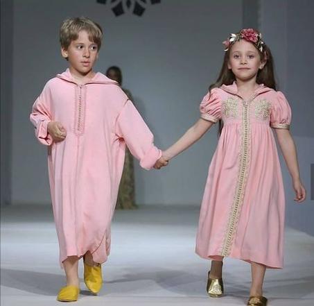 ملابس تقليدية للأطفال