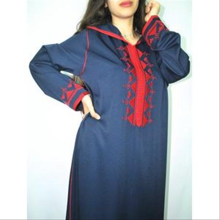 ملابس تقليدية نسائية