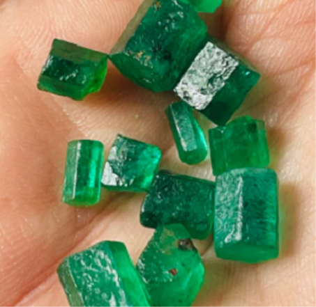 الزمرد الخام