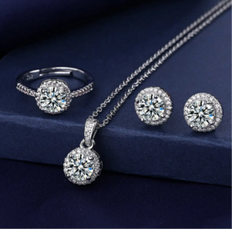 مجوهرات حجر الالماس الطبيعي