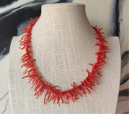 قلادات حجر  المرجان