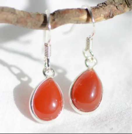 اقراط اذن احجار العقيق الكريمة