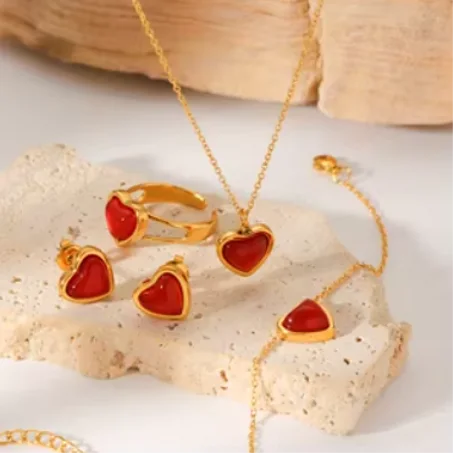 مجوهرات احجار العقيق الكريمة