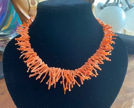 Coral branch necklace