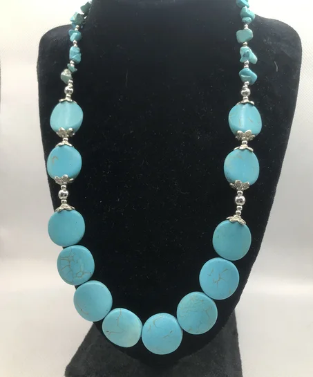 قلادة حجر التركواز