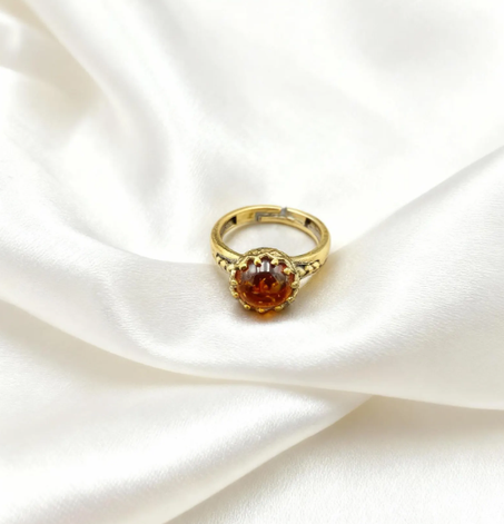 خاتم نحاسي مصنوع يدويًا: كهرمان مستوحى من الطراز القديم، مجوهرات بوهيمية