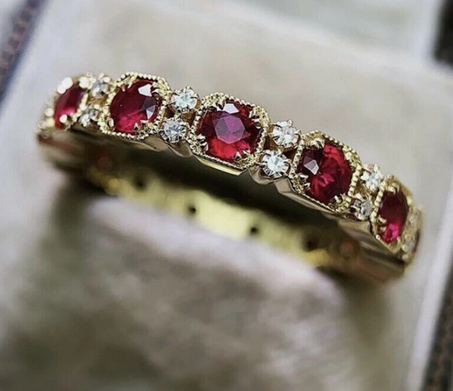 خاتم زفاف من الياقوت الأحمر 1.80 قيراط ، الذهب الأصفر عيار 14 قيراطًا