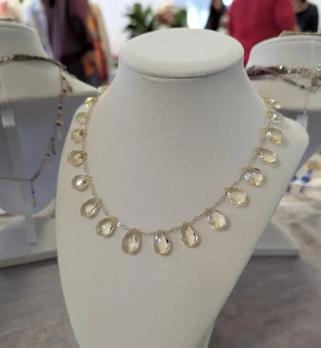 قلادة قطرات السترين - فضة إسترليني، قلادة مصنوعة يدوياً من حجر السترين الكريم