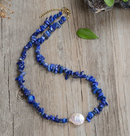 كوليي الجوهر الحر مع اللازورد