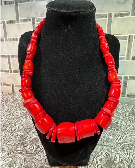 Collier  corail rouge