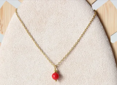 قلادة من المرجان الأصلي، قلادة من المرجان الأحمر، مجوهرات من المرجان، قلادة من الحجر الطبيعي، قلادة من مجوهرات المرجان، قلادة من حجر الميلاد لشهر يوليو، قلادة رقيقة