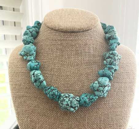 Collier turquoise brut véritable