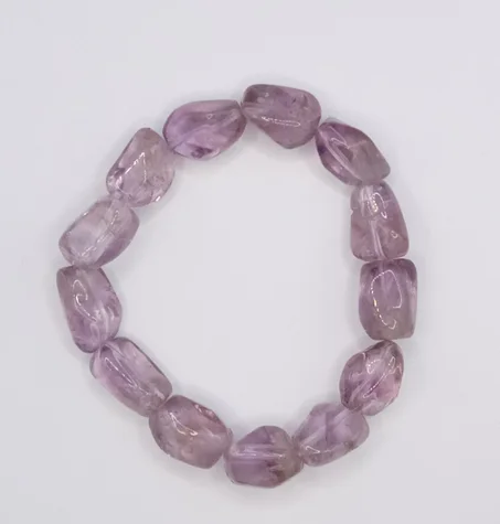 براسلي من حجر الجمشت