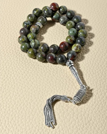 سبحة فضة فاخرة بحجر دراقون بلود الطبيعي