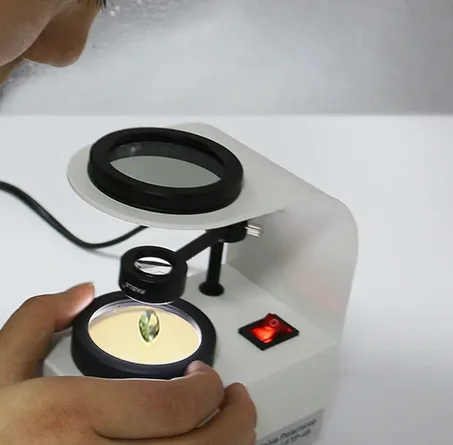 Polariscope de table