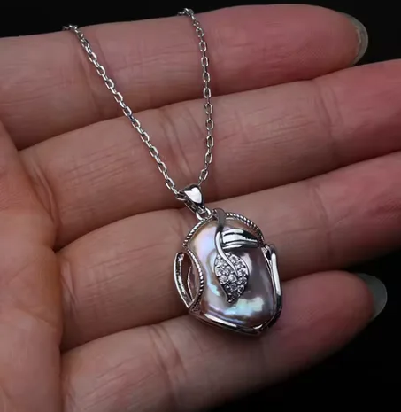 قلادة فضة  للنساء ، لؤلؤ المياه العذبة الطبيعي  حقيقي أصلي الباروك