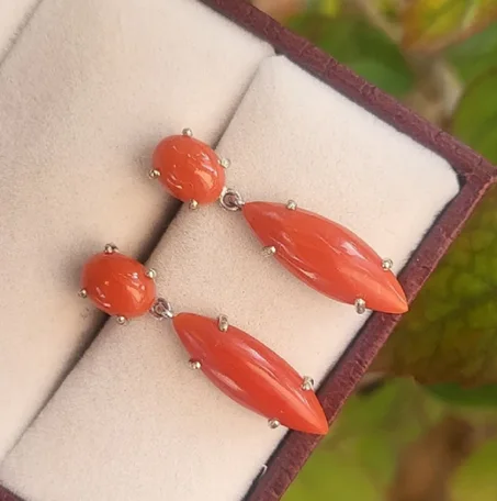 Boucles d'oreilles en corail orange