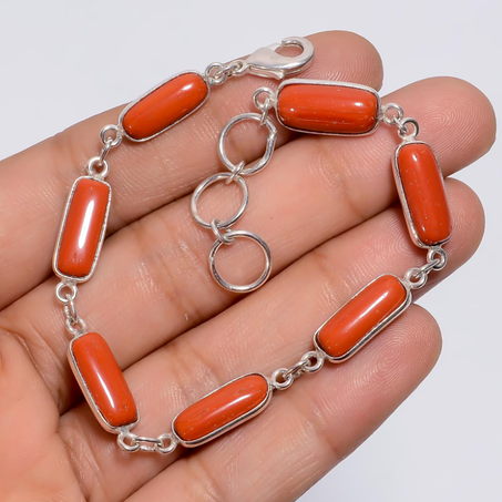 سوار مرجان أحمر رقيق، مجوهرات مطلية بالفضة الإسترليني، مجوهرات بوهيمية مصنوعة يدويًا، سوار من الأحجار الكريمة، مجوهرات عرقية، سوار نابض بالحياة