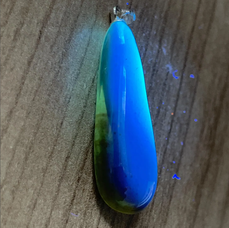 قلادة العنبر الأزرق الرائعة والنادرة من الفضة الإسترلينية (925)