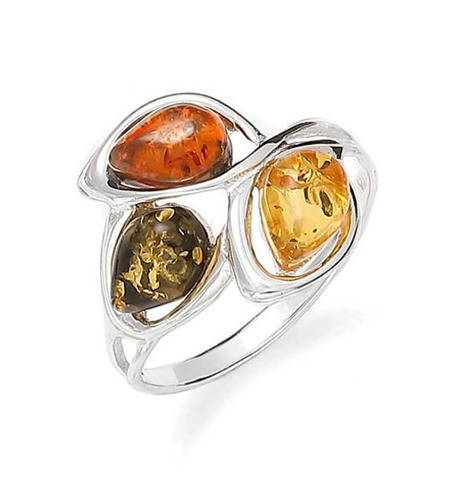 خاتم متعدد الألوان من العنبر والفضة.