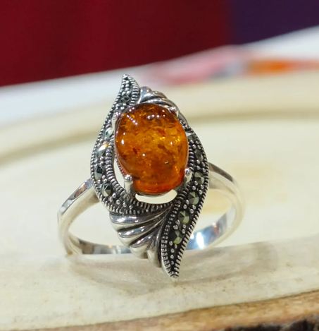 خاتم من الفضة الإسترلينية والعنبر: مجوهرات ماركاسيت عتيقة، مقاس أمريكي ثابت 8 (انظر الداخل)، مقاس مخصص أو جاهز للارتداء