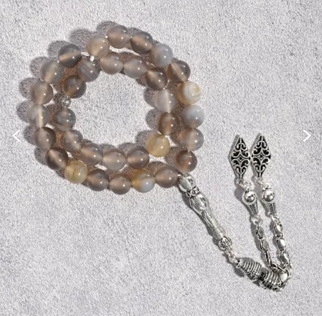 سبحة حجر عقيق طبيعي رمادي