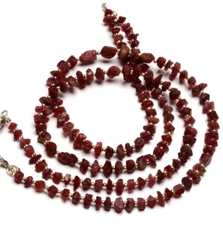 ياقوت طبيعي، حجر كريم، من 6 إلى 9 مم، قلادة 17 بوصة، خرز خام على شكل كتلة