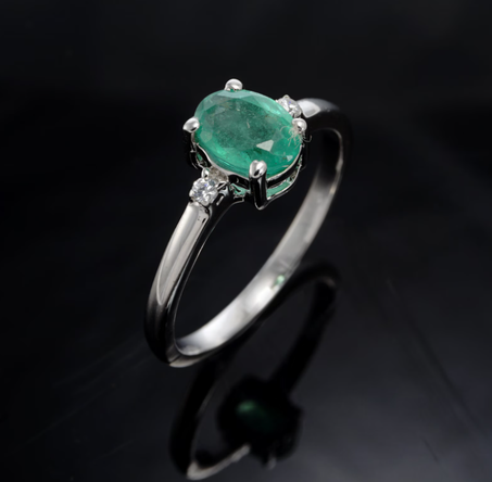 خاتم سوليتير من الزمرد الكولومبي المعتمد، حجر ميلاد طبيعي أصلي من شهر مايو، مصنوع من الفضة الإسترلينية
