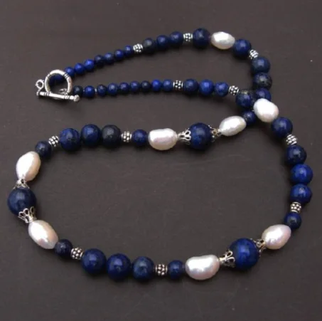 Collier en lapis lazuli et perle de culture blanche
