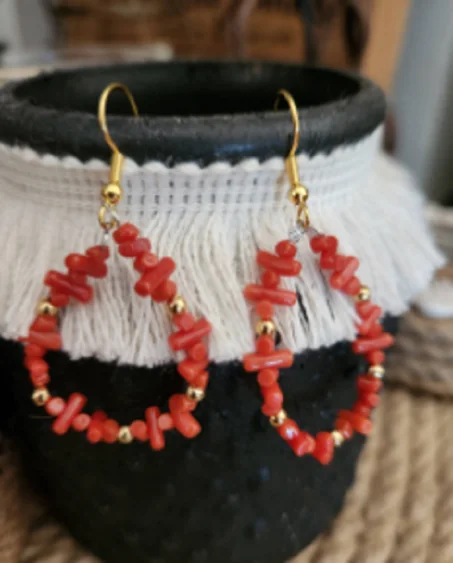 Boucles d'oreilles corail et acier inoxydable doré