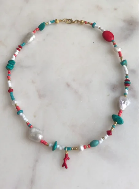 collier en perles de culture et pierres turquoise et corail veritable