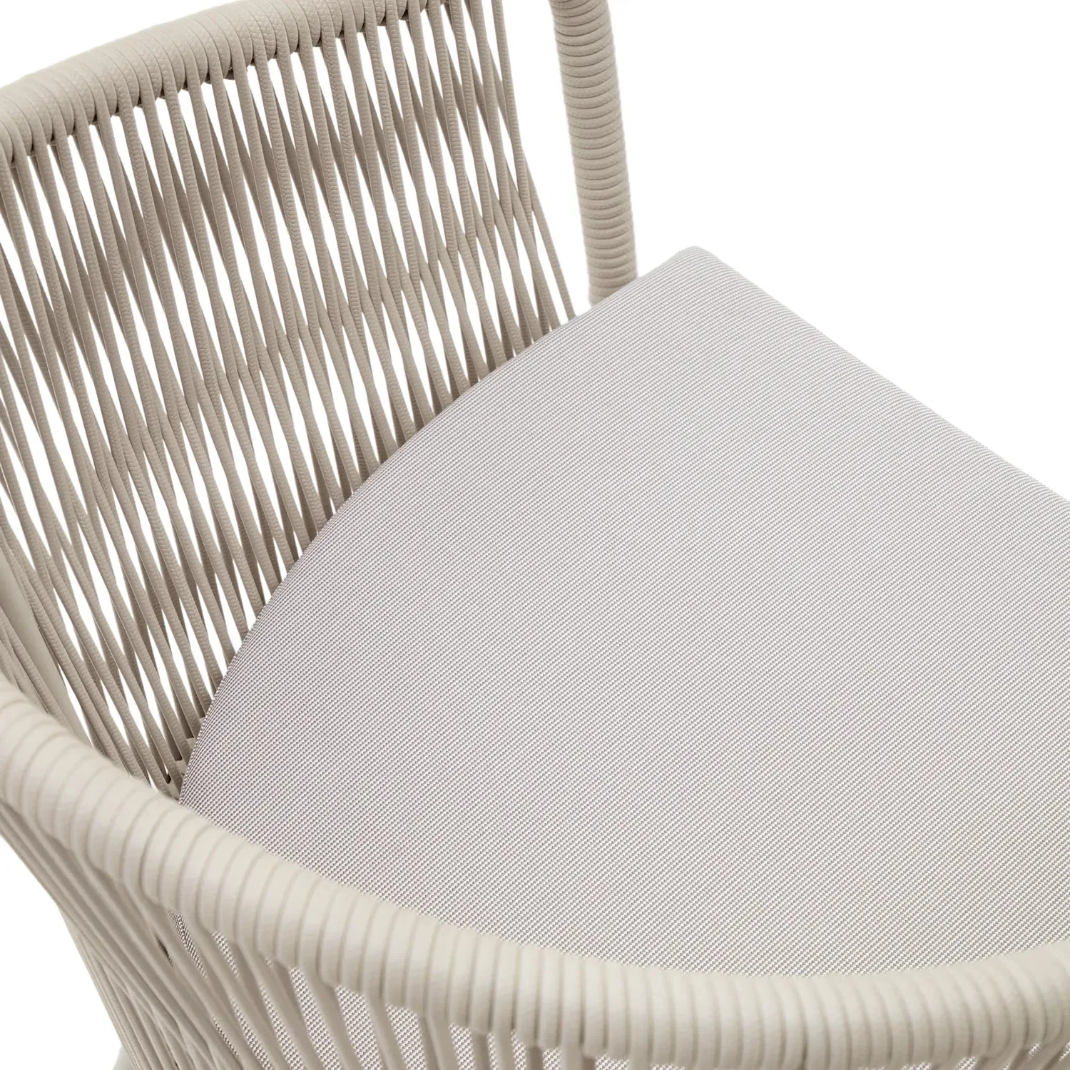 Offre spéciale fin d’année : deux chaises au prix 1 700 DH