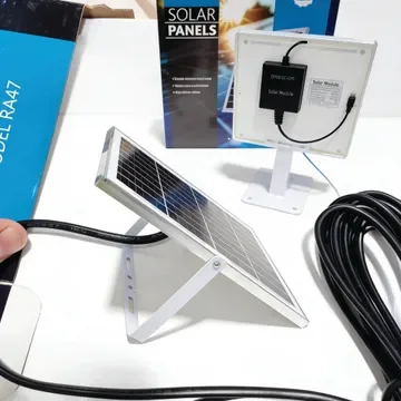 محطة طاقة شمسية محمولة مع 4 لمبات LED - الحل الأمثل للرحلات والطوارئ مع هدية مجانية