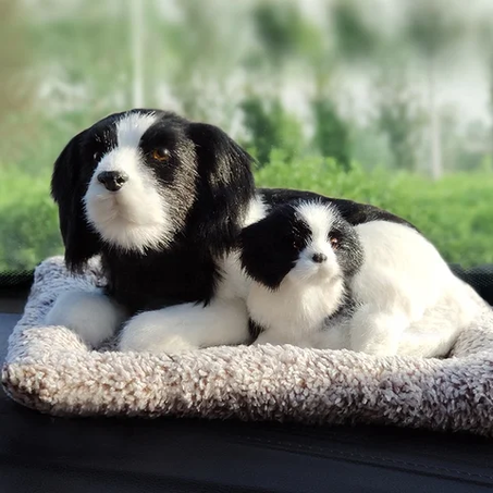 ديكور للسيارة (الأم مع الجرو)