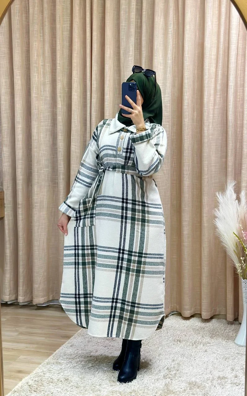 ✨ فستان أنيق بتفاصيل راقية وقصّة مريحة