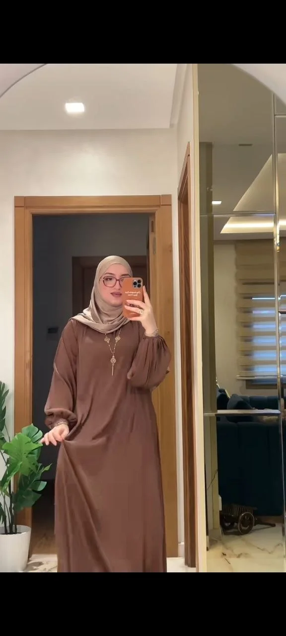 كسوة أنيقة تعطيك إطلالة راقية وخفيفة لفصل الربيع 🌸