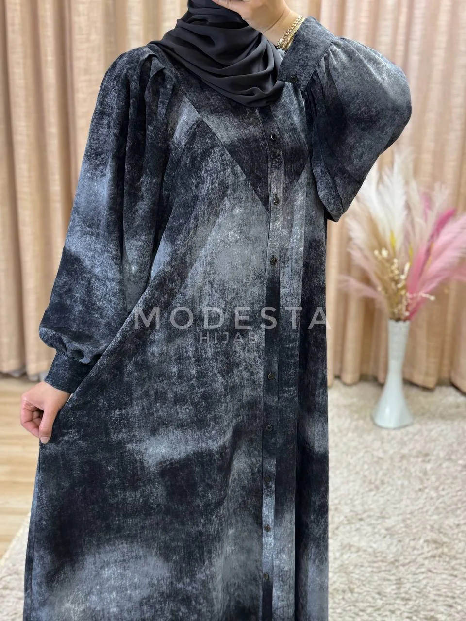 كسوة فخمة و وافية فالتصميم والطول