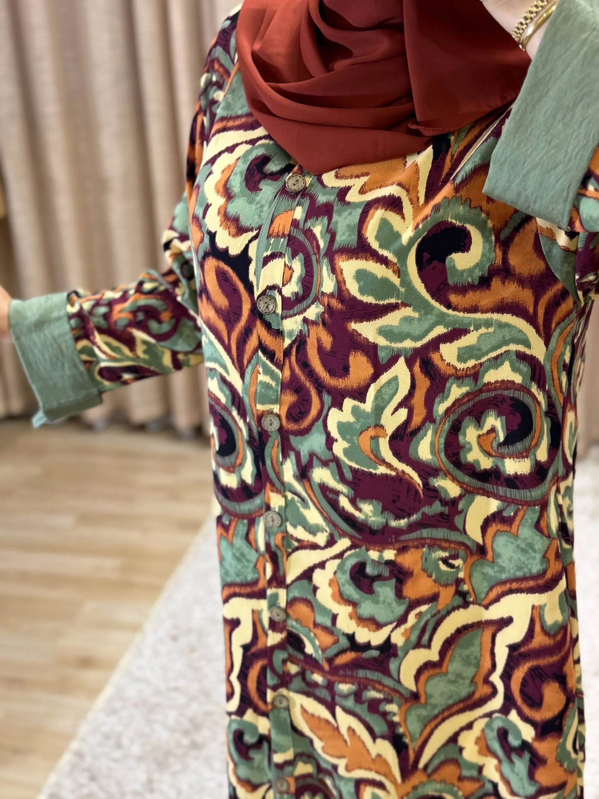 Robe Chemise بألوان صيفية متناغمة