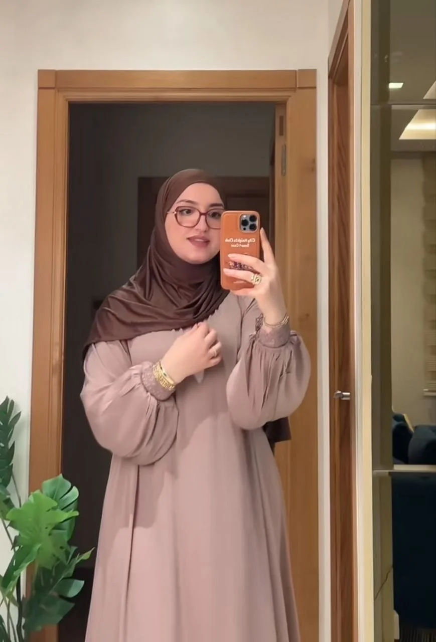 كسوة أنيقة تعطيك إطلالة راقية وخفيفة لفصل الربيع 🌸