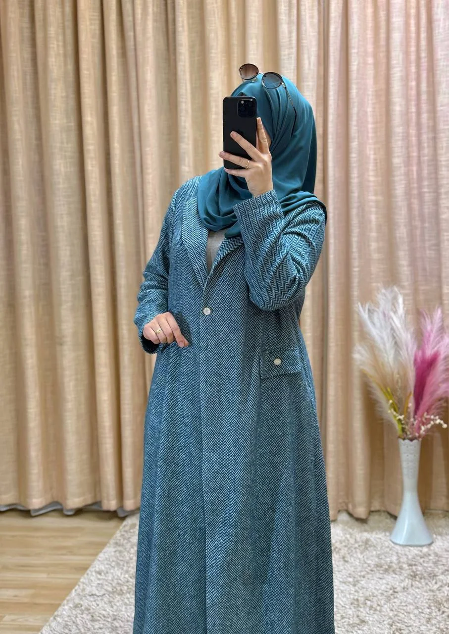 كاب طويل أنيق بثوب مستور ✨