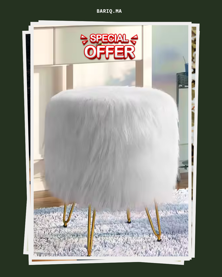 كرسي لوكس بفرو أسود وأرجل ذهبية