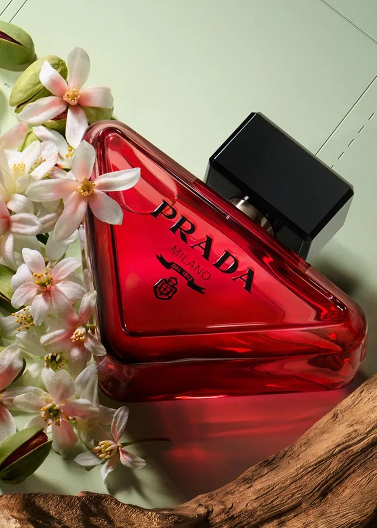 PRADA PARADOXE radical essence