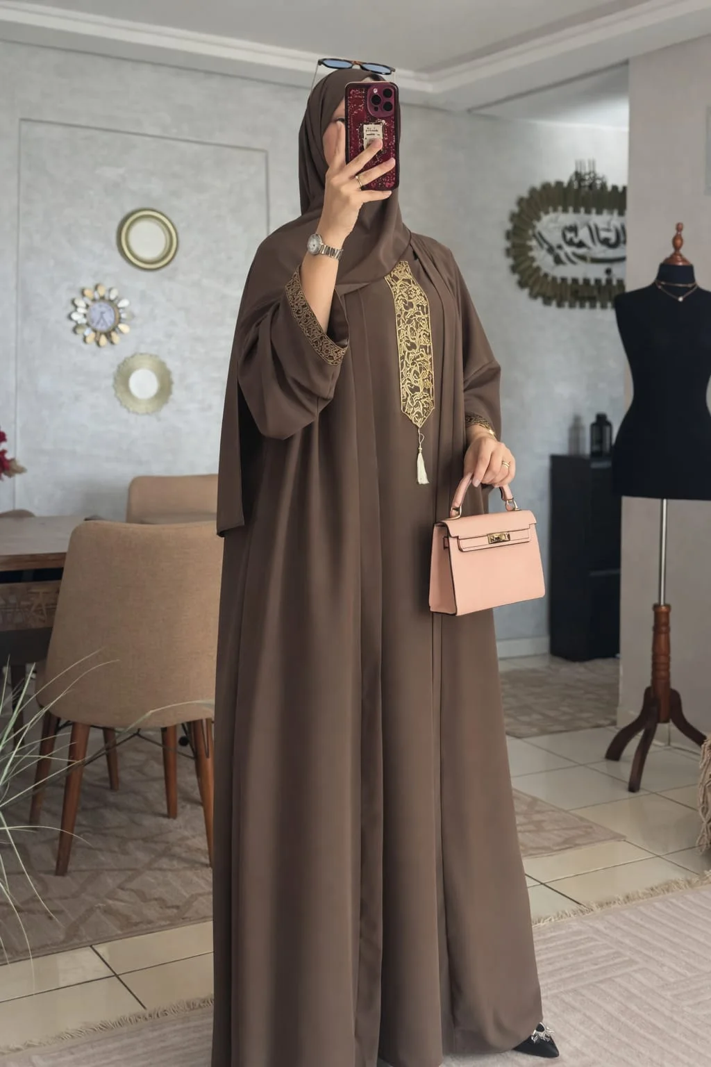 عباية فاخرة : 2 قطع +شال هدية ستايل عصري وراقي يناسب دوق المرأة المغربي